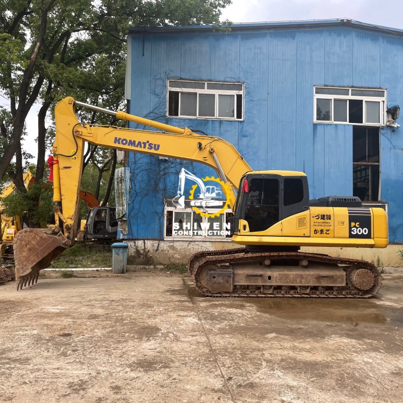 Used KOMATSU PC300-7 Excavator