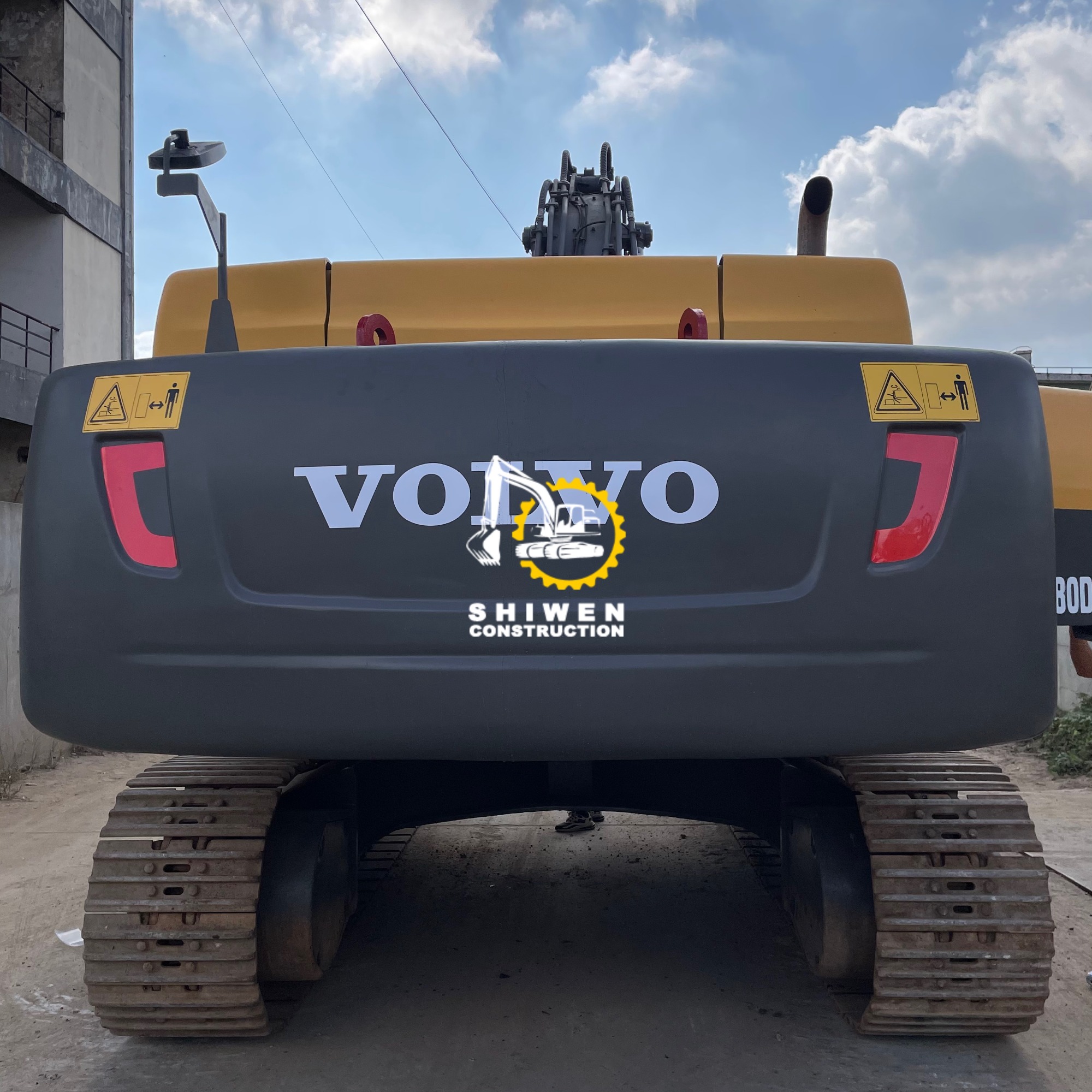 Used VOLVO EC480DL Excavator