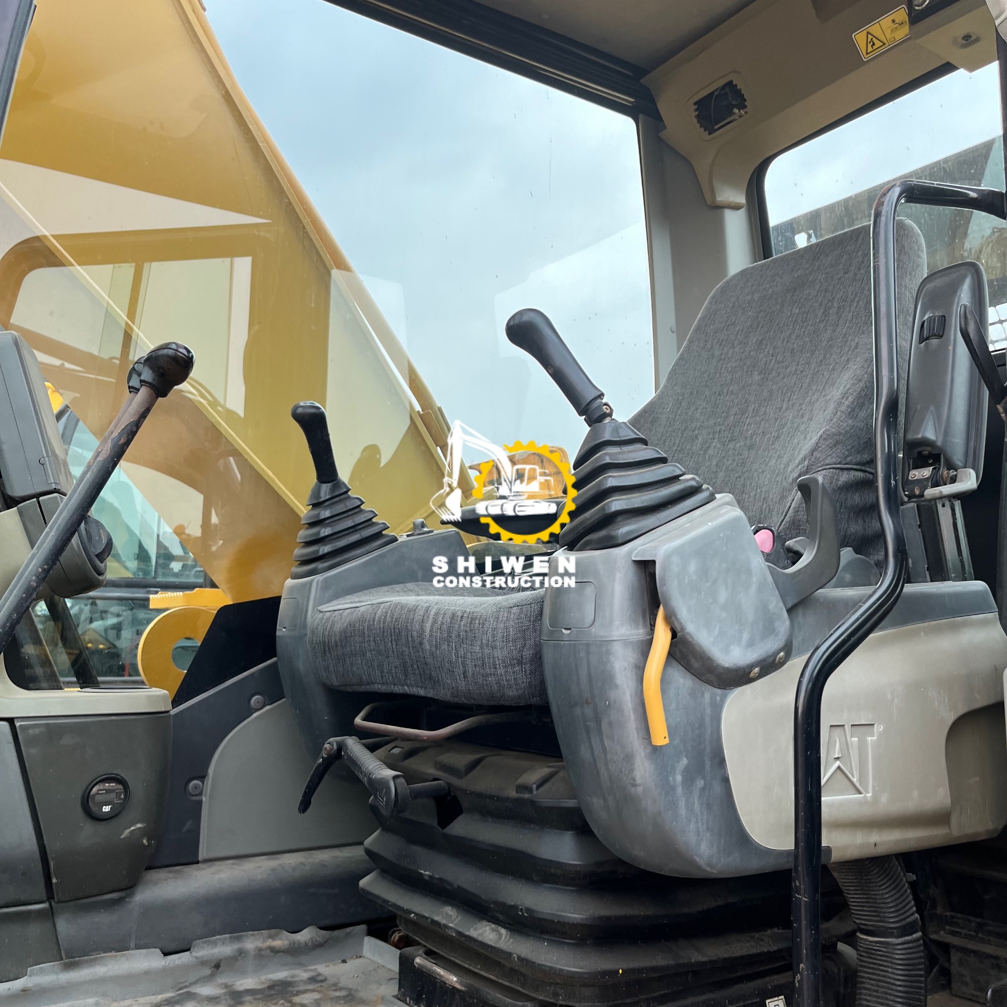 Used CAT 326D2 Excavator