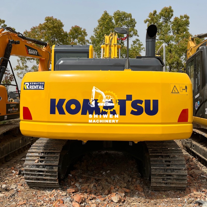 KOMATSU PC200-8 Excavator