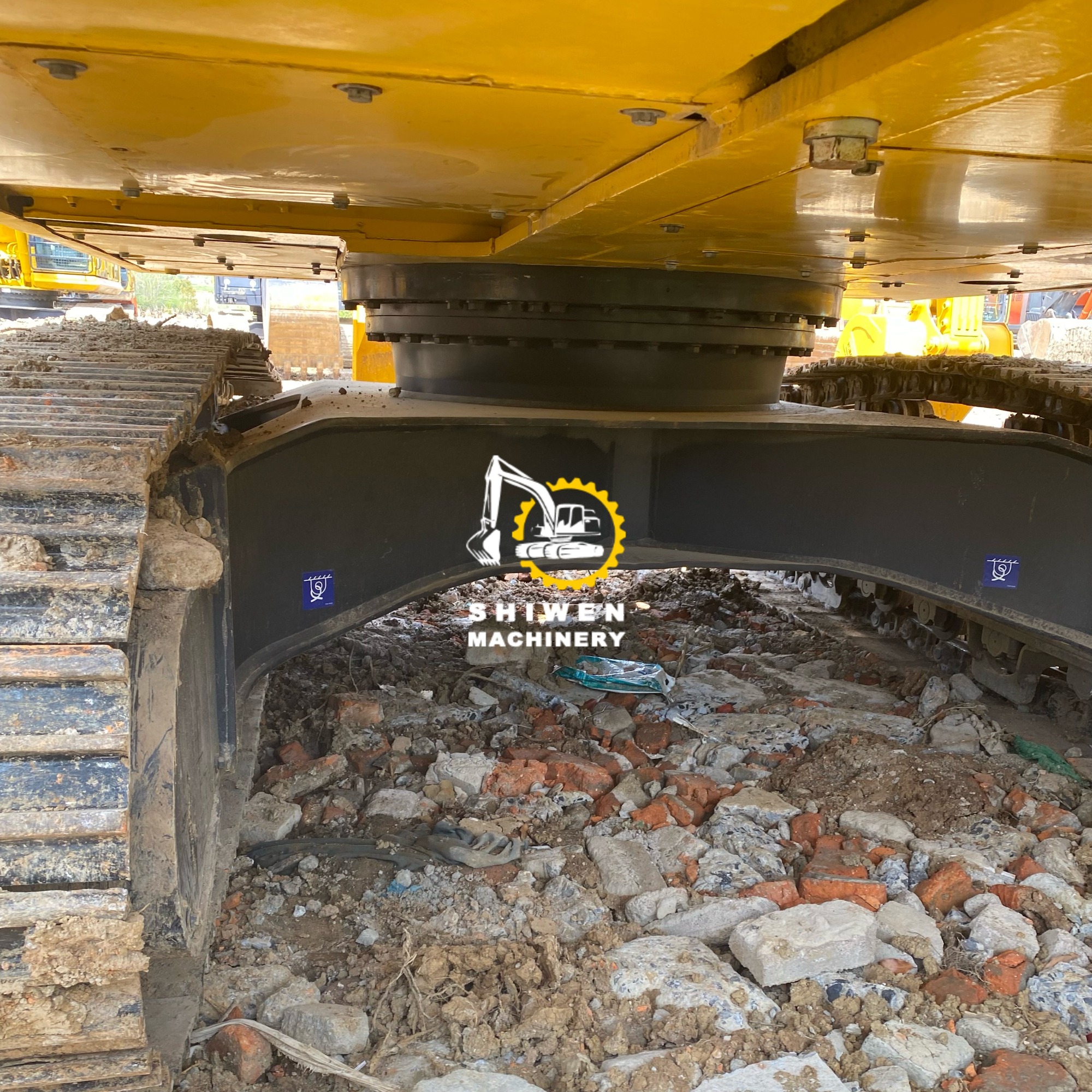 Used KOMATSU PC210-8 Excavator