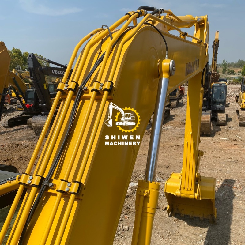 Used KOMATSU PC210-8 Excavator