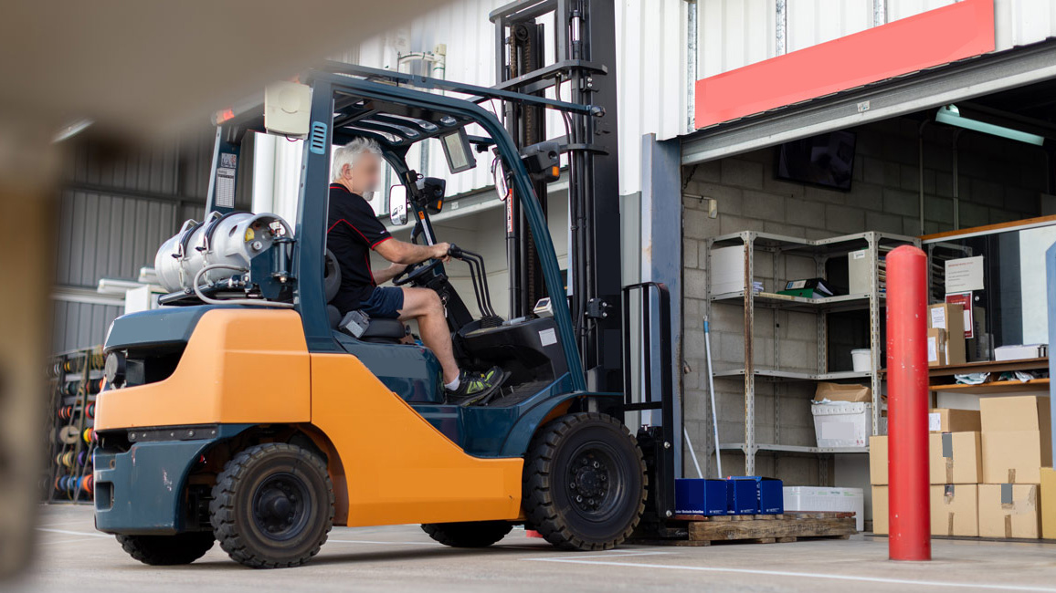 How Does a Forklift Work?
