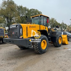 SDLG LG956L Loader