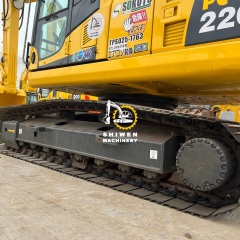KOMATSU PC220-8 Excavator