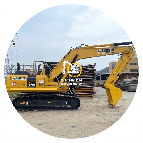 KOMATSU PC200-8 Excavator