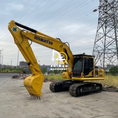 KOMATSU PC200-8 Excavator