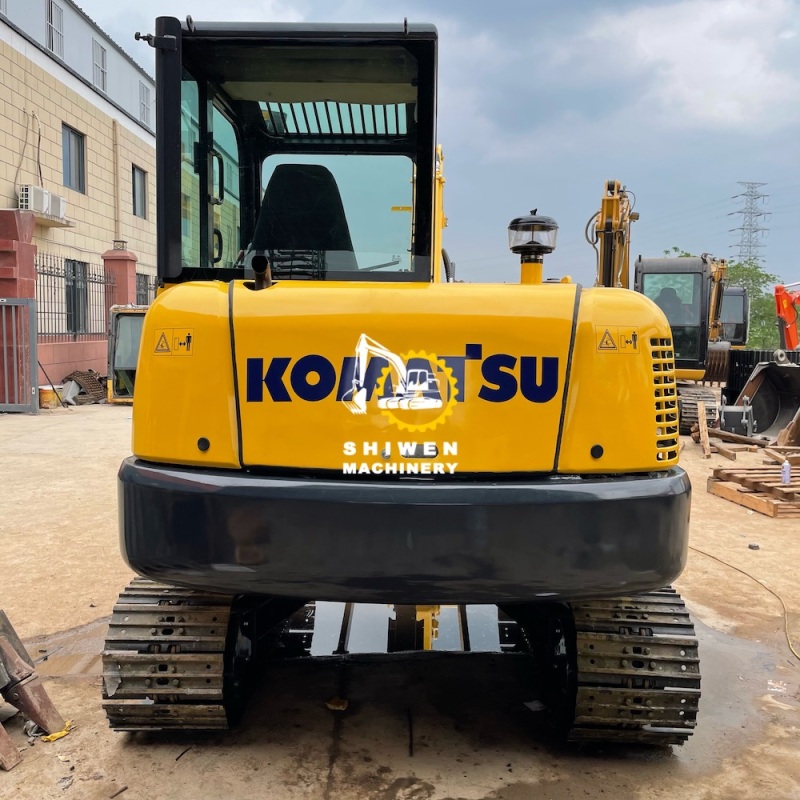 KOMATSU PC56-7 Excavator
