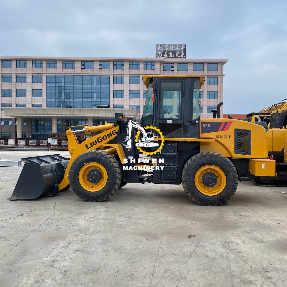 LiuGong CLG835 Loader