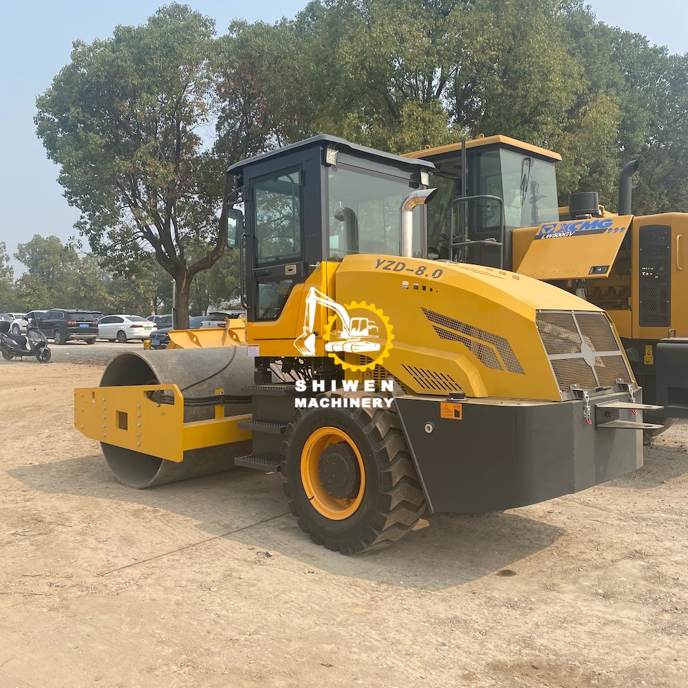 LuTong YZD-8.0 Single Wheel Road Roller