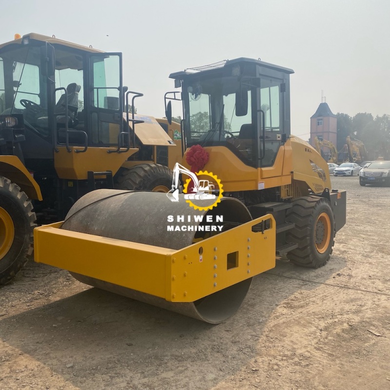 LuTong YZD-8.0 Single Wheel Road Roller
