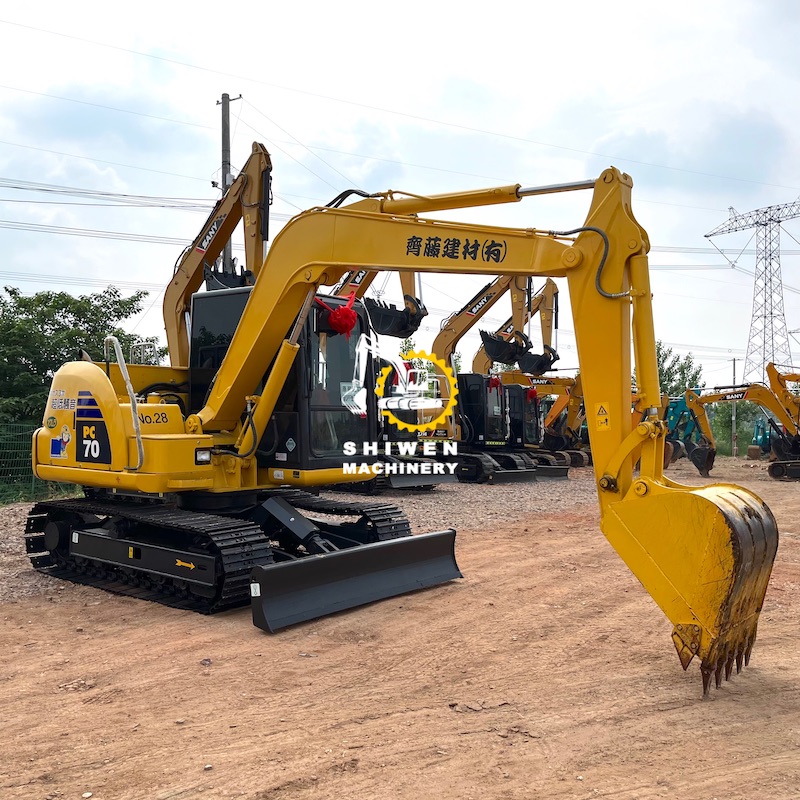 KOMATSU PC70-8 Excavator