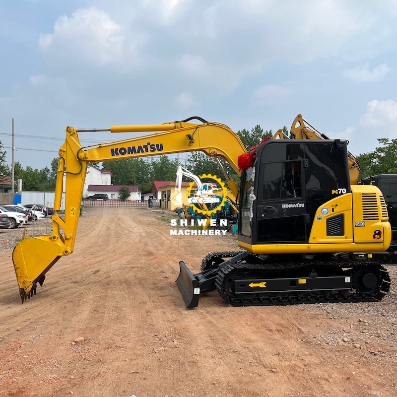KOMATSU PC70-8 Excavator