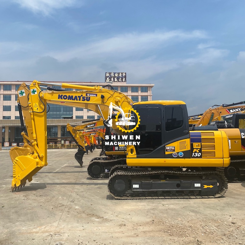 KOMATSU PC130 Excavator