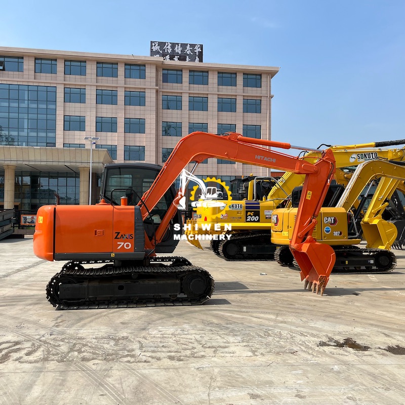 HITACHI ZX70 Excavator