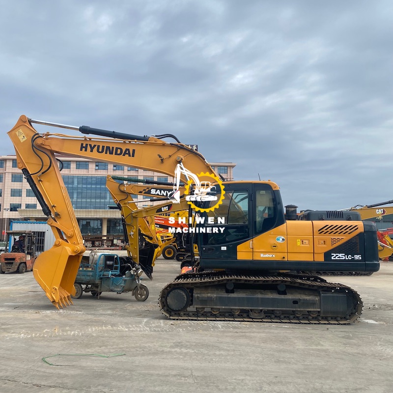Hyundai 225LC-9 Excavator