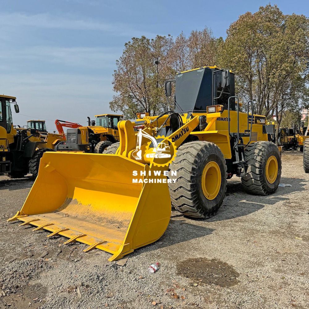 Komatsu WA380 Loader