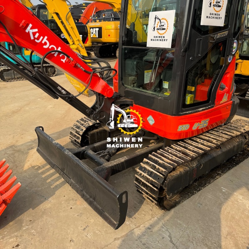 Kubota KX135 Excavator
