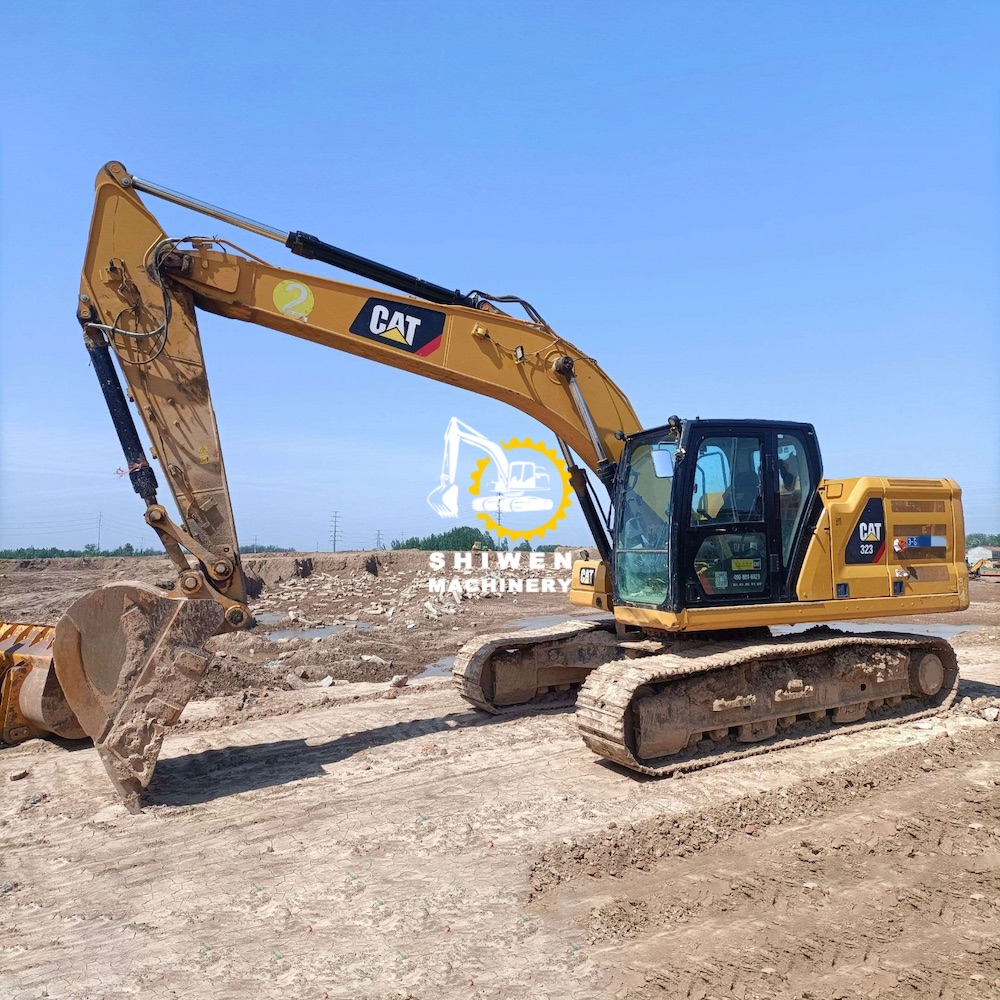 CAT 323 Excavator