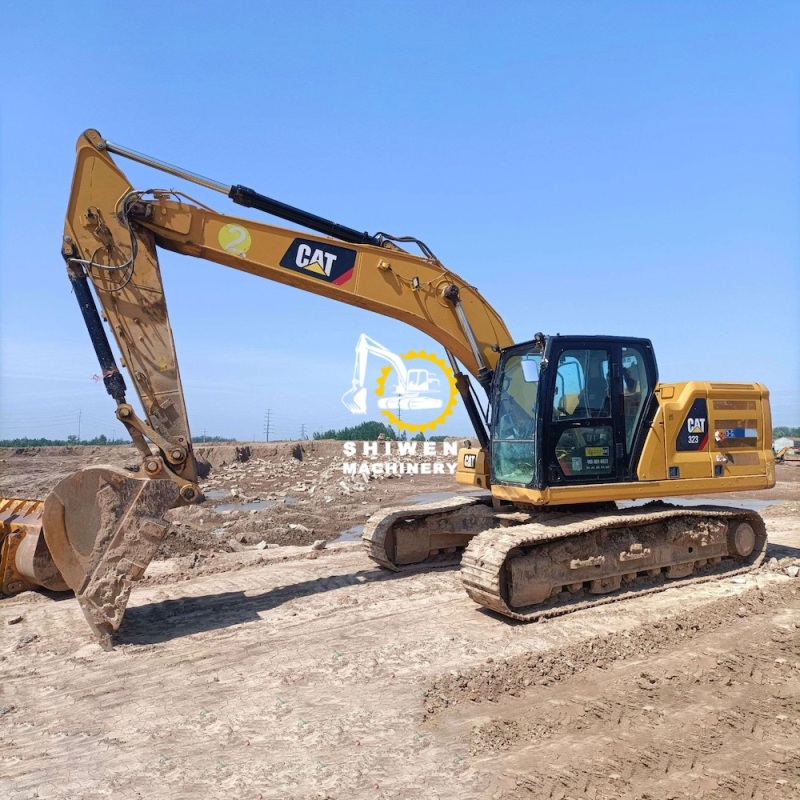 CAT 323 Excavator