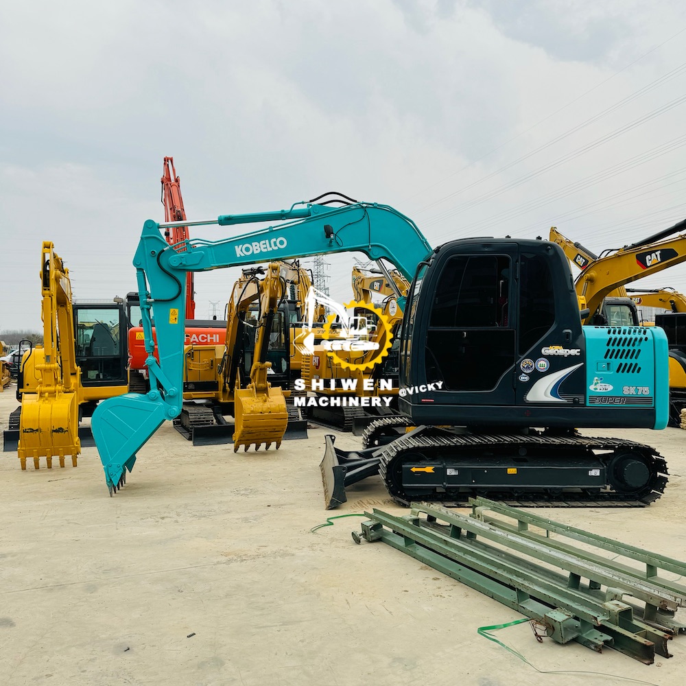 KOBELCO SK75 Excavator