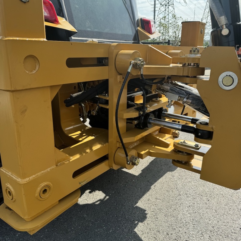 CAT 432F backhoe loader