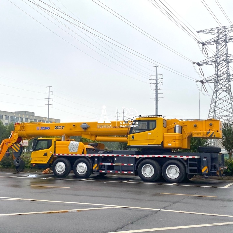 XCMG QY70K Truck Crane