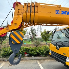 XCMG QY70K Truck Crane
