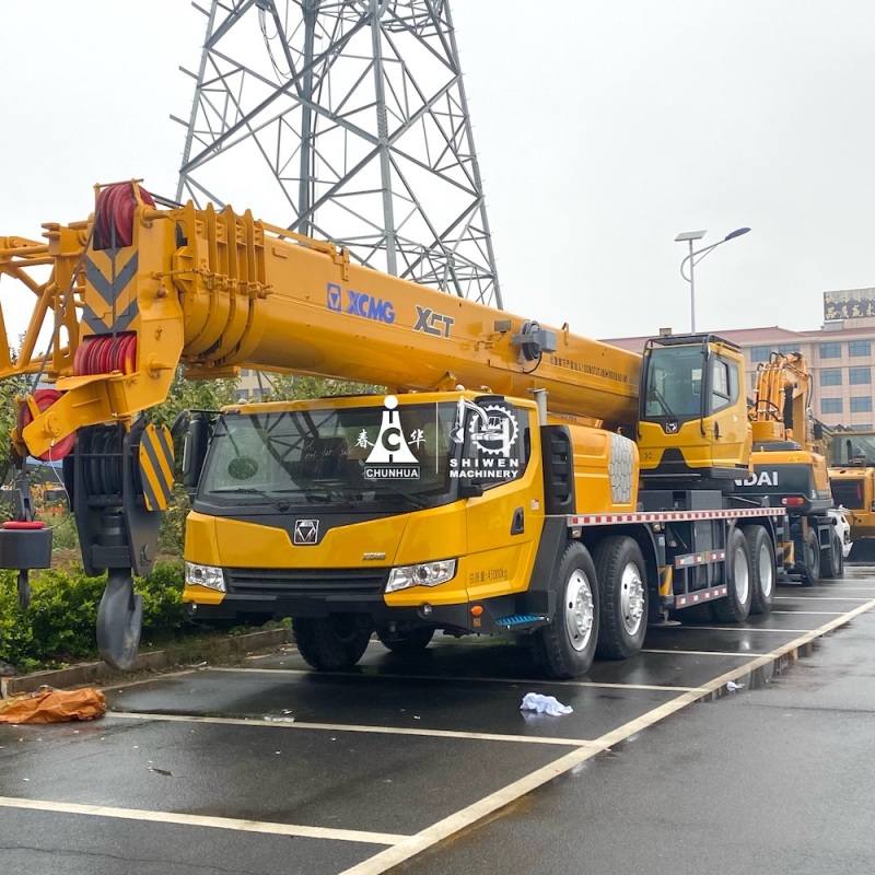 XCMG QY70K Truck Crane