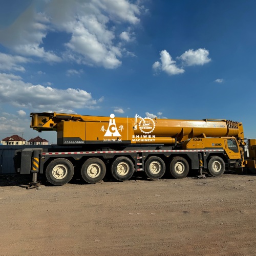 XCMG XCA260 truck crane