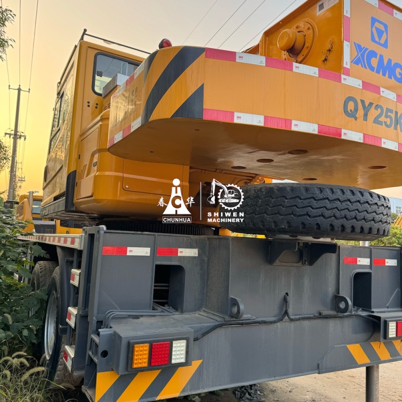 XCMG QY25K5D truck crane