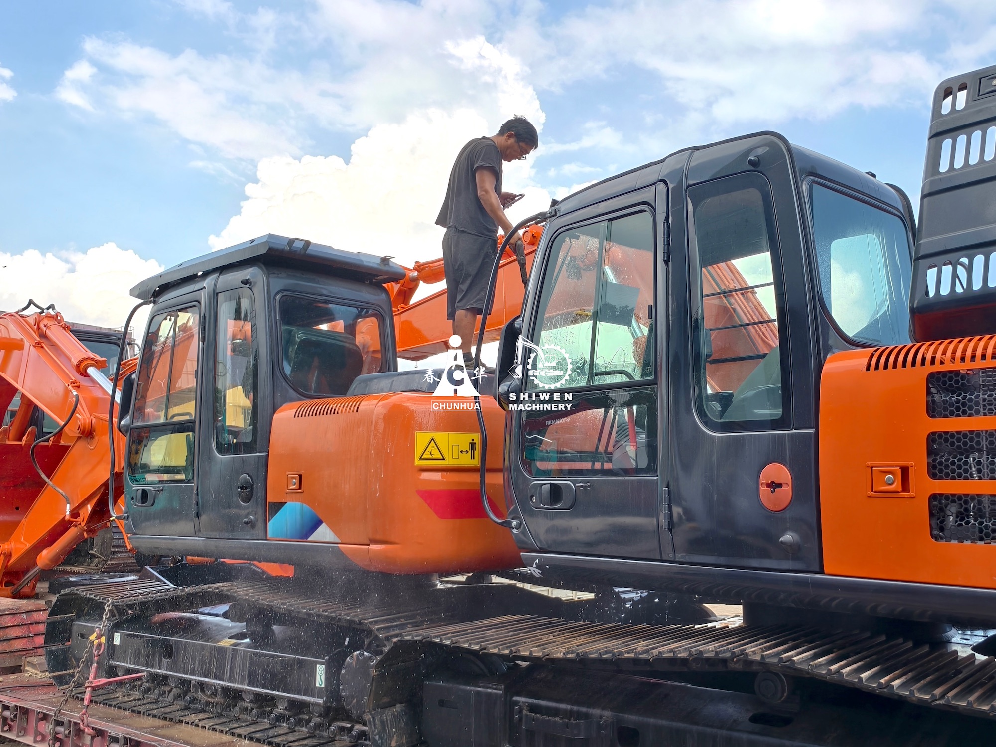 まち Hermle ヘルムレ 壁掛け時計 ドイツ製 機械式 3穴 ウェスト