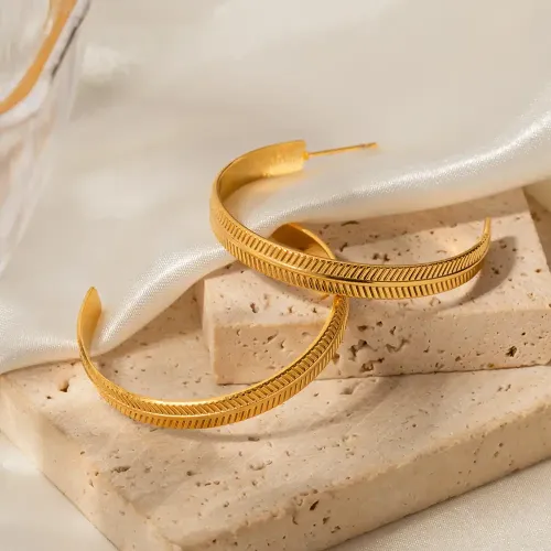 JDET602 Popular Earrings 18K Titanium Steel Leaf Texture C Shape Geometric Large Hoop Earrings Wholesale