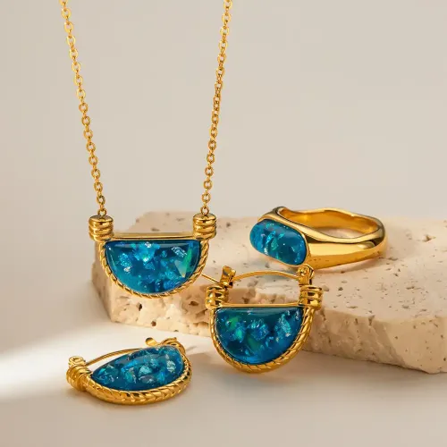 ZTRT216 Chic Blue Resin Fan Shaped Pendant Necklace Ladies' Stainless Steel Jewelry