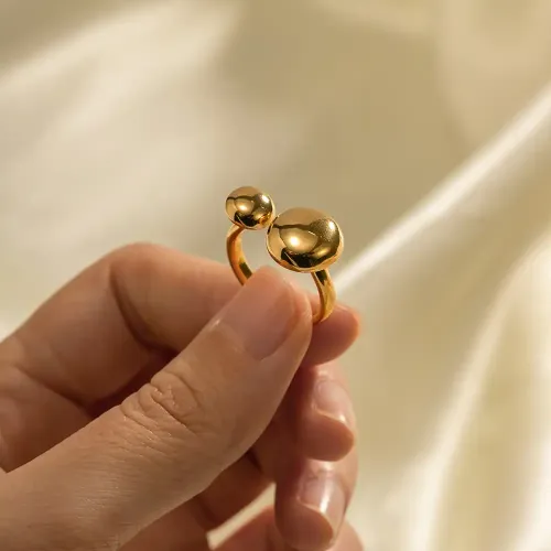 ZTRT286 18K Gold Plated Stainless Steel Ring with Large & Small Round Water Drop Design