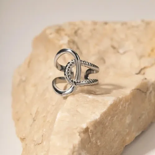 ZTRT45 Elegant Gold Plated Stainless Steel Ring for Women Timeless Fashion Jewelry