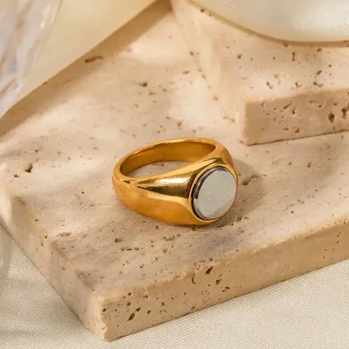ZTRT416 Wholesale 18K Gold Plated Mother of Pearl Ring Stainless Steel Jewelry for Women