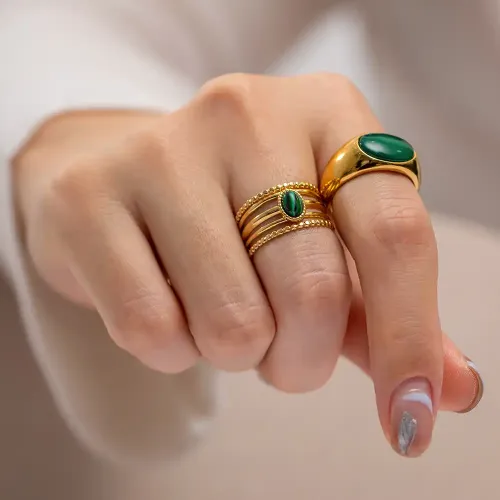 ZTRT268 Exquisite 18K Gold Large Oval Natural Chrysoprase Ring Bold Statement Jewelry