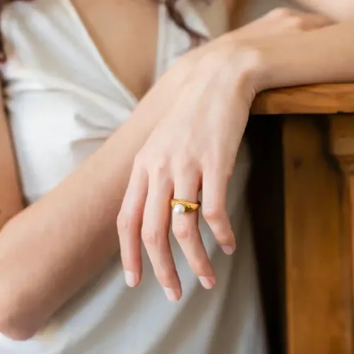 ZTRT266 Multicolored Oyster Pearl Ring for Women Elegant Stainless Steel Band