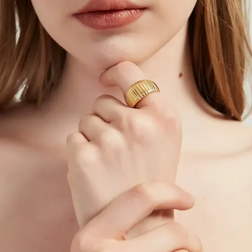 ZTRT197 18K Gold Plated Wide Ring with Vertical Grain Cut, Stainless Steel Luxury Band