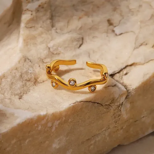 ZTRT224 18K Gold Leaf Shaped Ring with White Diamond Women’s Open Style Band