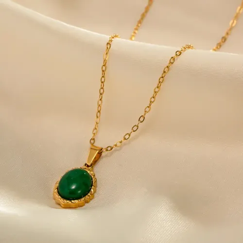 ZTNT486 18K Gold-Plated Stainless Steel Necklace with Inlaid Green Natural Stone Pendant