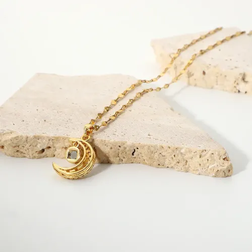 ZTNT264 18K Gold 'I Love You' 100 Languages Moon Pendant Zirconium Necklace for Special Occasions