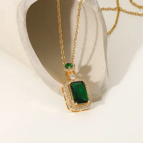 ZTNT458 Green Square Zircon Pendant with White Edge Copper Inlaid Necklace for Women