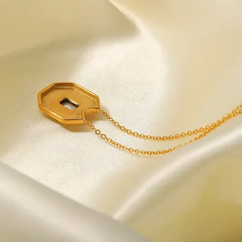 ZTNT419 Women's Ribbed Emerald Pendant Necklace Elegant Gemstone Jewelry