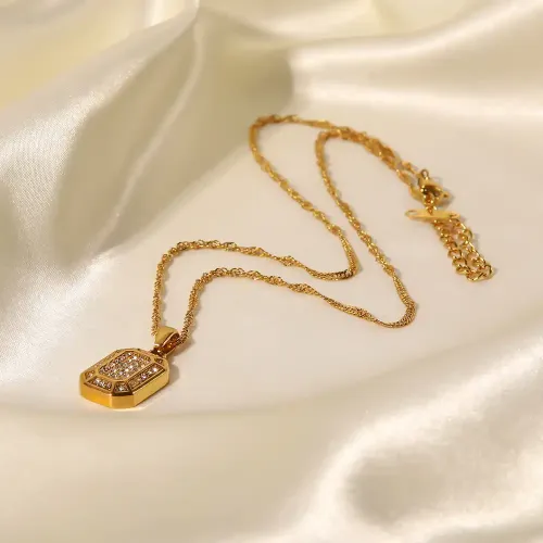 ZTNT490 Women's 18K Electroplated White Zirconia Inlaid Pendant Chain Necklace