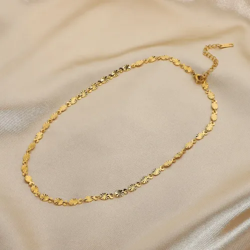 ZTNT450 Exquisite Gold-Plated Oval Petal Chain Choker Stainless Steel Necklace for Women