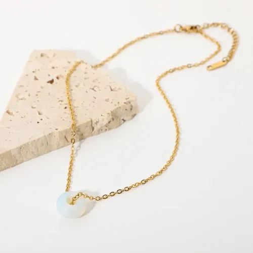 ZTNT462 Gold Plated Stainless Steel Necklace with Clear Opal Round Pendant Elegant Natural Stone Gift Jewelry