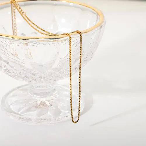 ZTNT373 18K Gold-Plated Small Square Bead Necklace Women's Stainless Steel Jewelry