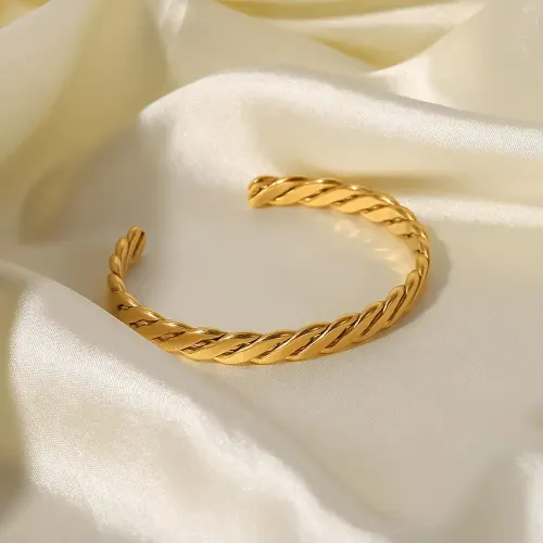 ZTBT169 18K Gold-Plated Thick Cuban Chain Bracelet Women's Stainless Steel Luxury Wristwear